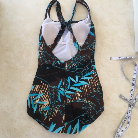 Speedo One Piece Bathing Suit - Picture 4 of 10